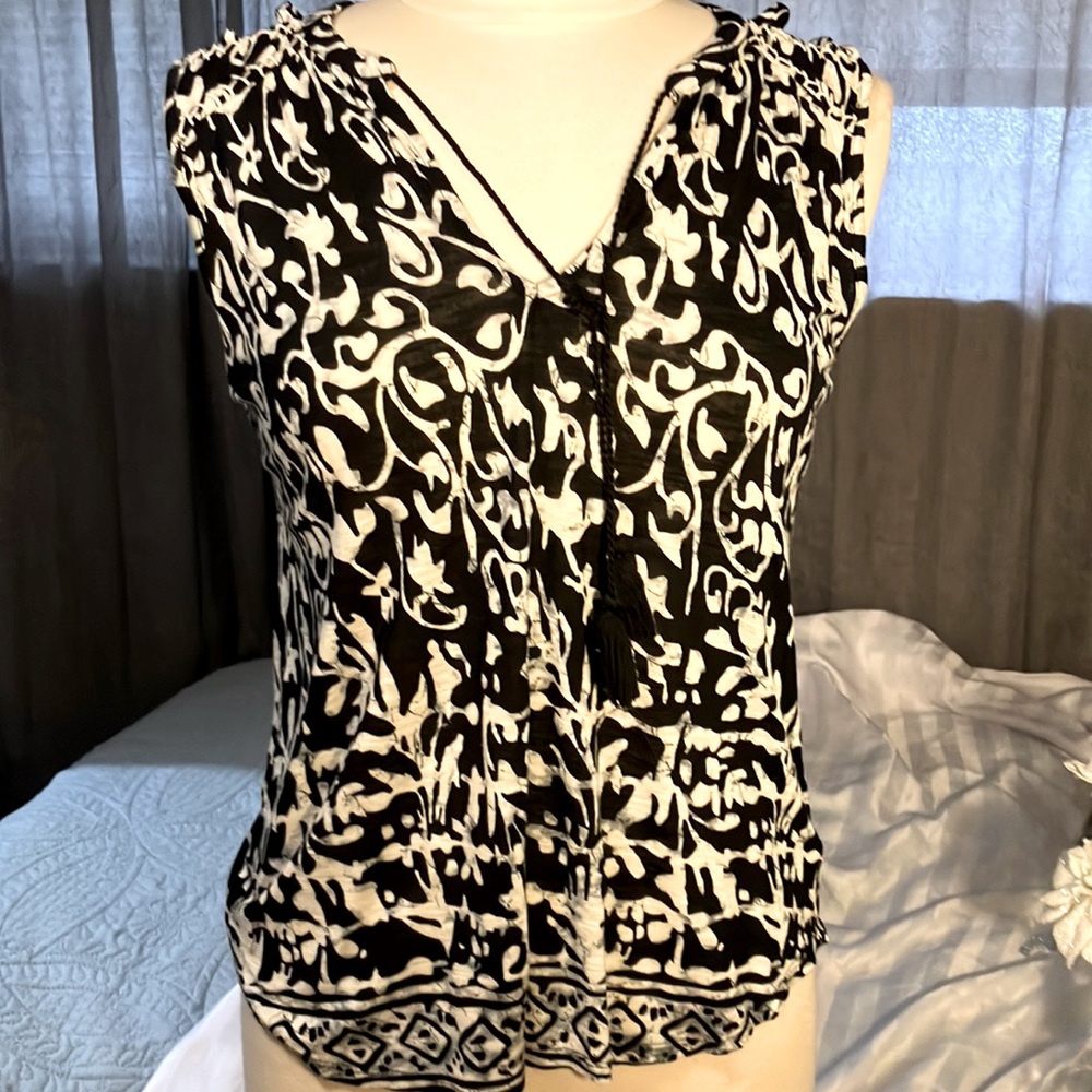 Lucky brand🍀 spring top